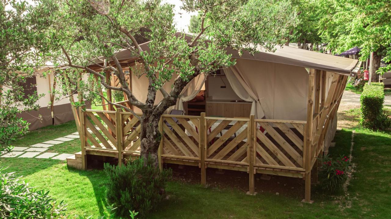Sereno Camping Holiday Moniga del Garda Екстериор снимка
