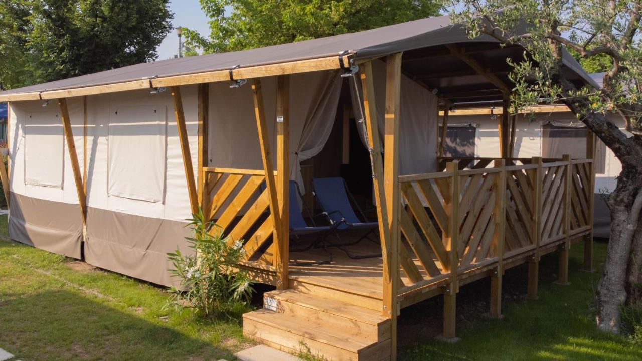 Sereno Camping Holiday Moniga del Garda Екстериор снимка