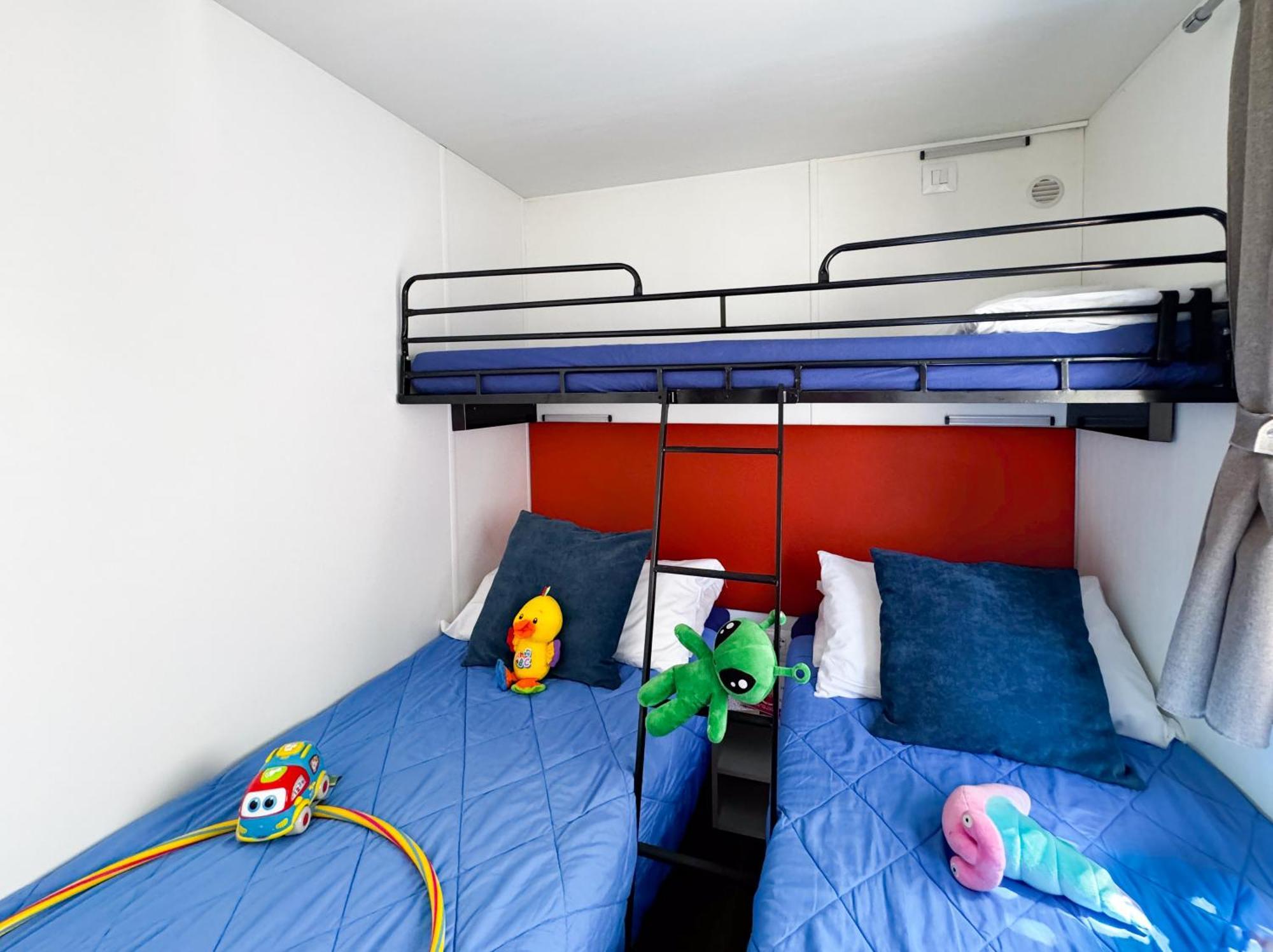 Sereno Camping Holiday Moniga del Garda Екстериор снимка