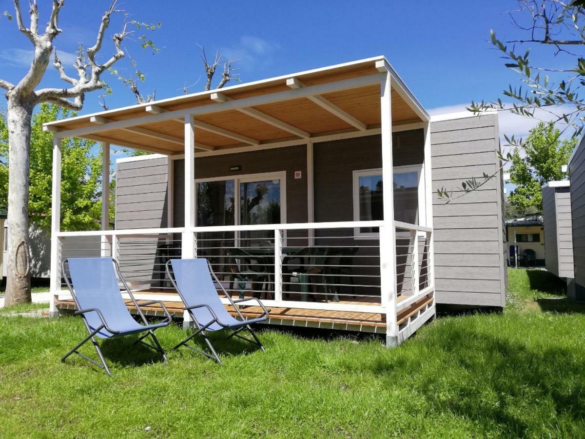 Sereno Camping Holiday Moniga del Garda Екстериор снимка